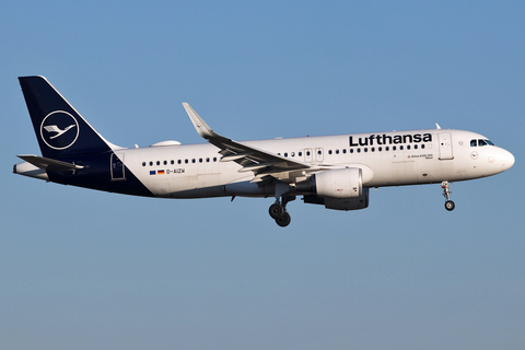 Lufthansa Airbus A320-214 (D-AIZW) at  Frankfurt am Main, Germany