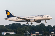 Lufthansa Airbus A320-214 (D-AIZW) at  Hamburg - Fuhlsbuettel (Helmut Schmidt), Germany