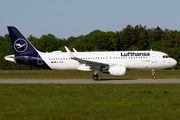 Lufthansa Airbus A320-214 (D-AIZW) at  Hamburg - Fuhlsbuettel (Helmut Schmidt), Germany