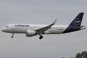 Lufthansa Airbus A320-214 (D-AIZW) at  Hamburg - Fuhlsbuettel (Helmut Schmidt), Germany