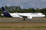 Lufthansa Airbus A320-214 (D-AIZW) at  Hamburg - Fuhlsbuettel (Helmut Schmidt), Germany