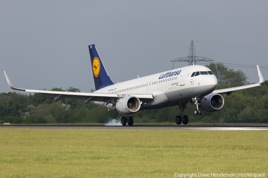 Lufthansa Airbus A320-214 (D-AIZW) | Photo 113491