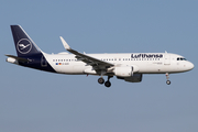 Lufthansa Airbus A320-214 (D-AIZX) at  Amsterdam - Schiphol, Netherlands