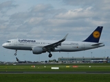 Lufthansa Airbus A320-214 (D-AIZX) at  Dublin, Ireland