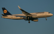 Lufthansa Airbus A320-214 (D-AIZX) at  Frankfurt am Main, Germany