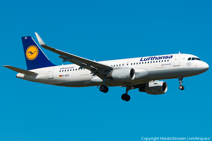 Lufthansa Airbus A320-214 (D-AIZX) | Photo 297298