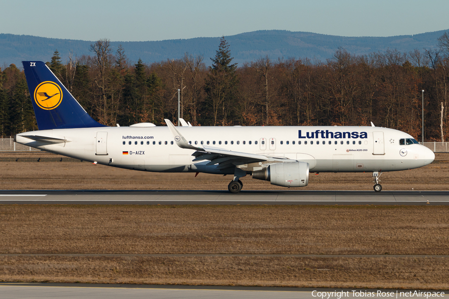 Lufthansa Airbus A320-214 (D-AIZX) | Photo 304262