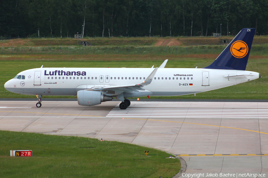 Lufthansa Airbus A320-214 (D-AIZX) | Photo 172408
