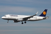 Lufthansa Airbus A320-214 (D-AIZX) at  Hamburg - Fuhlsbuettel (Helmut Schmidt), Germany