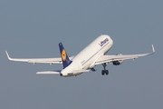 Lufthansa Airbus A320-214 (D-AIZX) at  Hamburg - Fuhlsbuettel (Helmut Schmidt), Germany