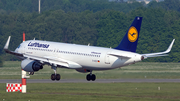 Lufthansa Airbus A320-214 (D-AIZX) at  Hamburg - Fuhlsbuettel (Helmut Schmidt), Germany