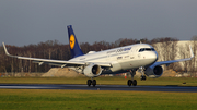 Lufthansa Airbus A320-214 (D-AIZX) at  Hamburg - Fuhlsbuettel (Helmut Schmidt), Germany