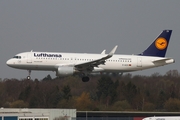 Lufthansa Airbus A320-214 (D-AIZX) at  Hamburg - Fuhlsbuettel (Helmut Schmidt), Germany