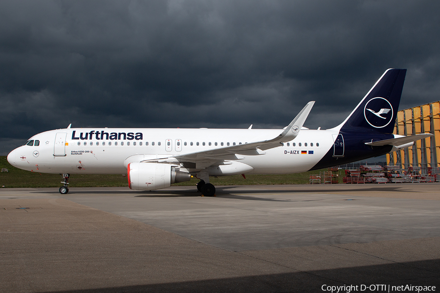 Lufthansa Airbus A320-214 (D-AIZX) | Photo 379520