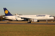 Lufthansa Airbus A320-214 (D-AIZX) at  Hamburg - Fuhlsbuettel (Helmut Schmidt), Germany