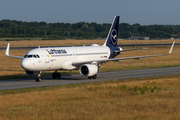 Lufthansa Airbus A320-214 (D-AIZX) at  Hamburg - Fuhlsbuettel (Helmut Schmidt), Germany