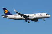 Lufthansa Airbus A320-214 (D-AIZY) at  Dusseldorf - International, Germany