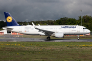 Lufthansa Airbus A320-214 (D-AIZY) at  Frankfurt am Main, Germany