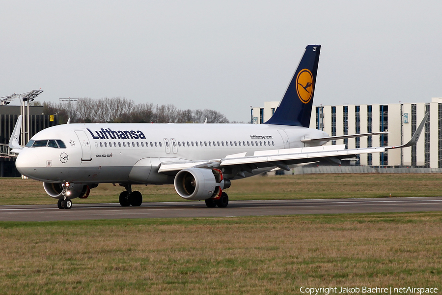 Lufthansa Airbus A320-214 (D-AIZY) | Photo 153676