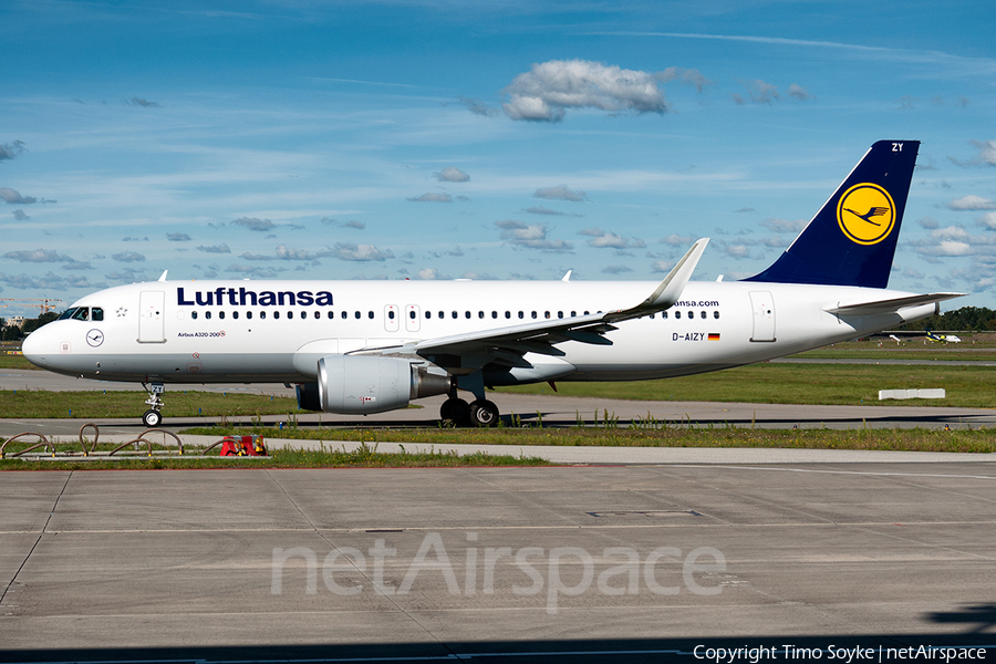 Lufthansa Airbus A320-214 (D-AIZY) | Photo 32378