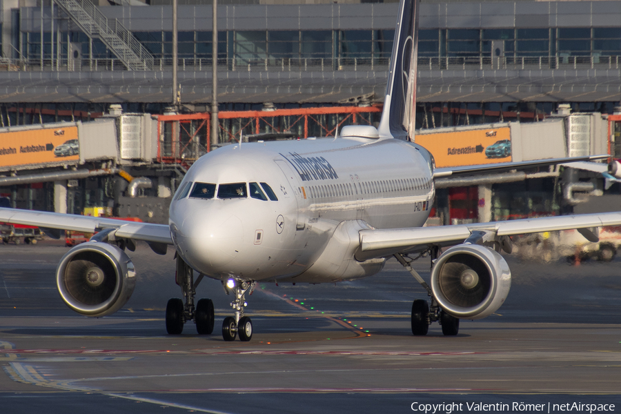 Lufthansa Airbus A320-214 (D-AIZY) | Photo 489520