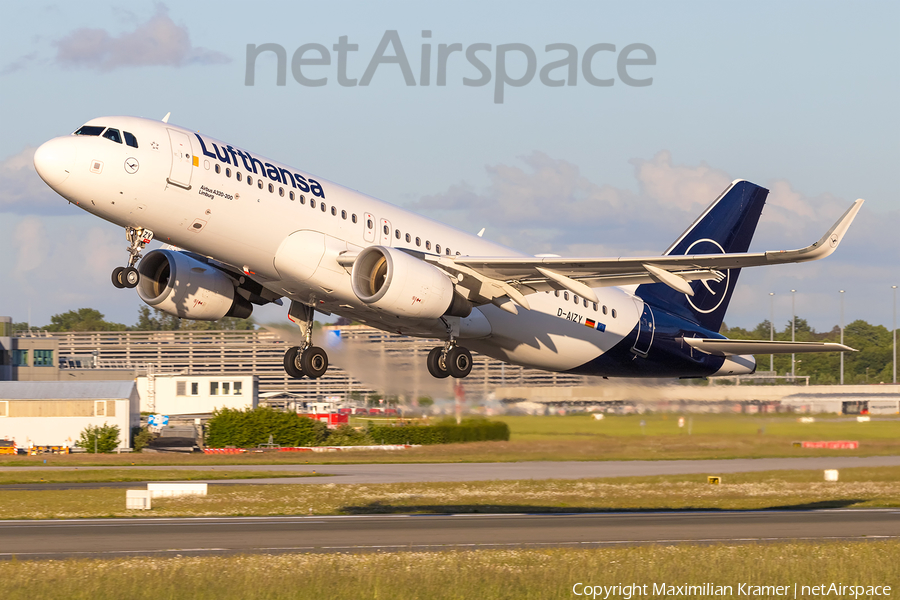 Lufthansa Airbus A320-214 (D-AIZY) | Photo 521892