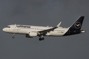 Lufthansa Airbus A320-214 (D-AIZY) at  Hamburg - Fuhlsbuettel (Helmut Schmidt), Germany