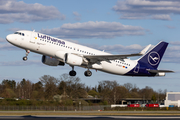 Lufthansa Airbus A320-214 (D-AIZY) at  Hamburg - Fuhlsbuettel (Helmut Schmidt), Germany