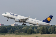 Lufthansa Airbus A320-214 (D-AIZY) at  Berlin - Tegel, Germany