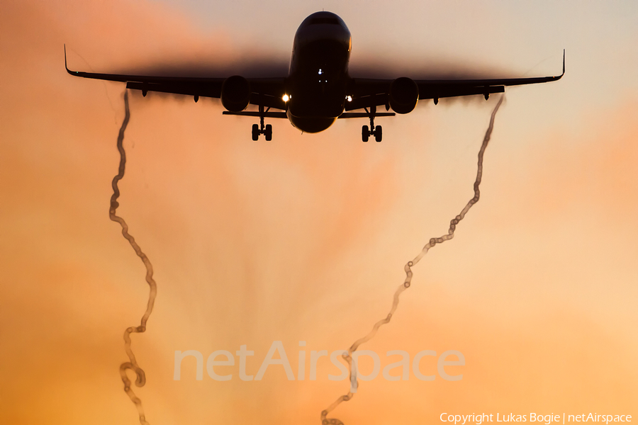 Lufthansa Airbus A320-214 (D-AIZZ) | Photo 188627