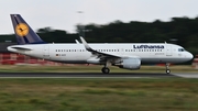 Lufthansa Airbus A320-214 (D-AIZZ) at  Frankfurt am Main, Germany