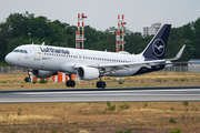 Lufthansa Airbus A320-214 (D-AIZZ) at  Frankfurt am Main, Germany