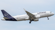 Lufthansa Airbus A320-214 (D-AIZZ) at  Hamburg - Fuhlsbuettel (Helmut Schmidt), Germany