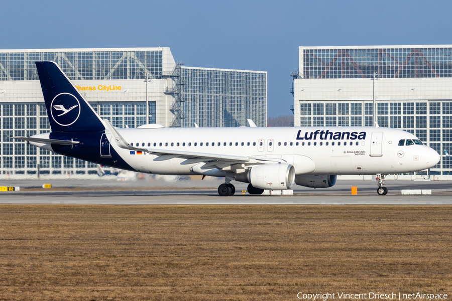 Lufthansa Airbus A320-214 (D-AIZZ) | Photo 669333