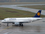 Lufthansa Airbus A319-112 (D-AKNG) at  Cologne/Bonn, Germany