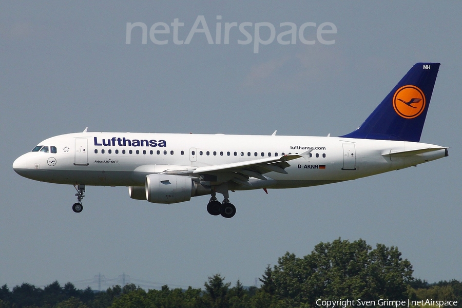 Lufthansa Airbus A319-112 (D-AKNH) | Photo 26223