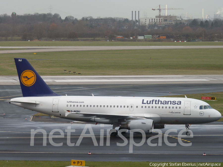 Lufthansa Airbus A319-112 (D-AKNJ) | Photo 496347