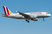 Germanwings Airbus A319-112 (D-AKNR) at  Hamburg - Fuhlsbuettel (Helmut Schmidt), Germany