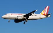 Germanwings Airbus A319-112 (D-AKNT) at  Hamburg - Fuhlsbuettel (Helmut Schmidt), Germany