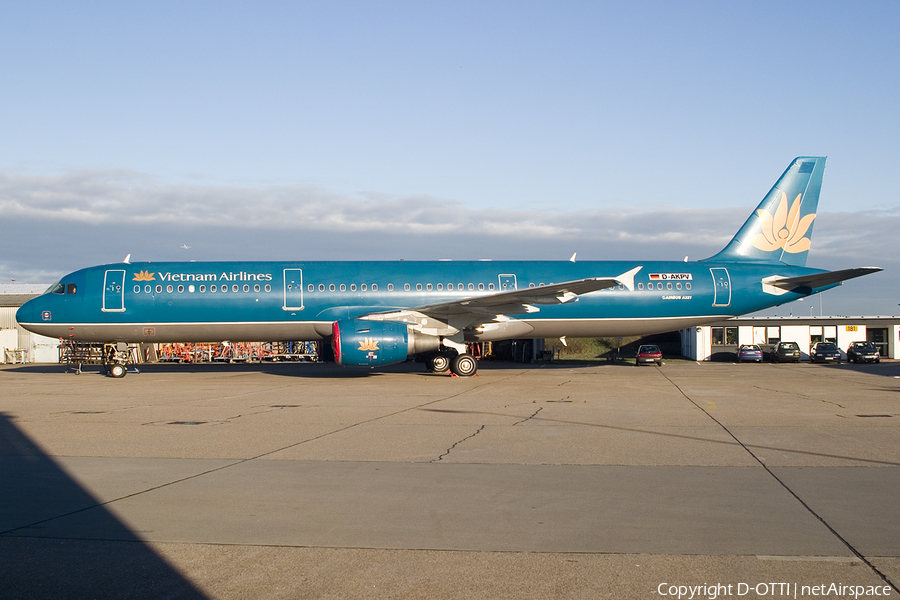 Vietnam Airlines Airbus A321-211 (D-AKPV) | Photo 192856