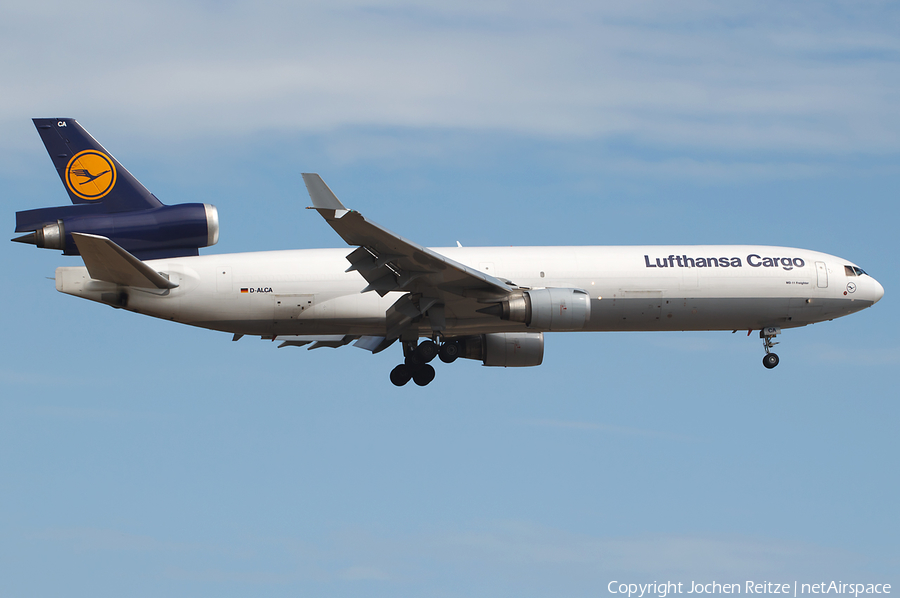 Lufthansa Cargo McDonnell Douglas MD-11F (D-ALCA) | Photo 28732