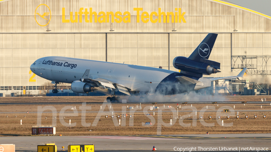 Lufthansa Cargo McDonnell Douglas MD-11F (D-ALCA) | Photo 296967