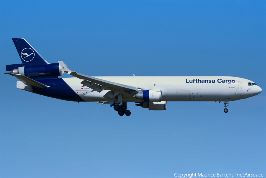 Lufthansa Cargo McDonnell Douglas MD-11F (D-ALCA) | Photo 444888
