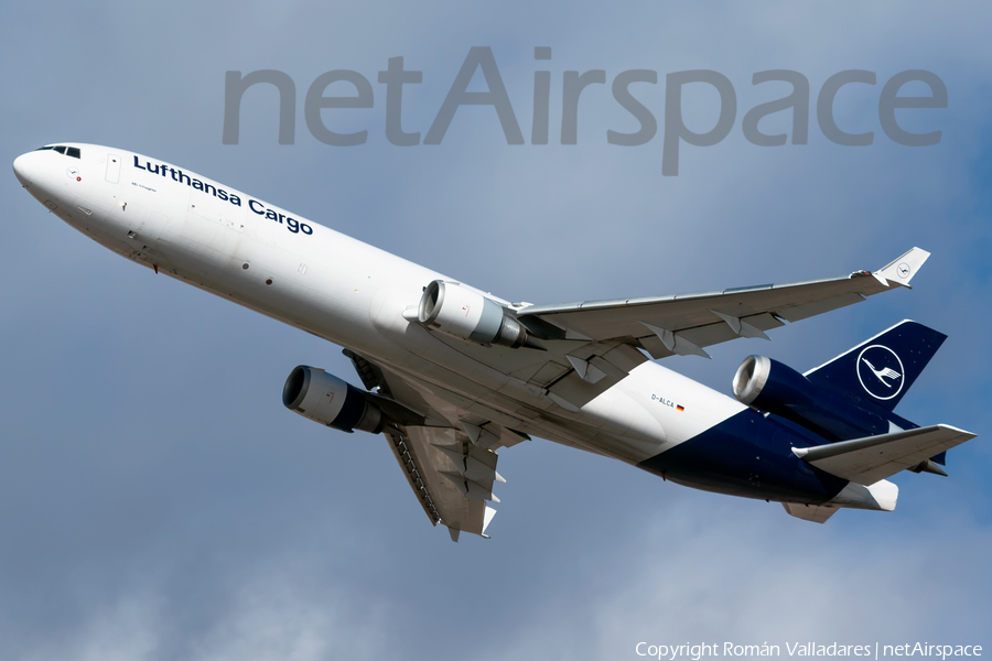 Lufthansa Cargo McDonnell Douglas MD-11F (D-ALCA) | Photo 409650