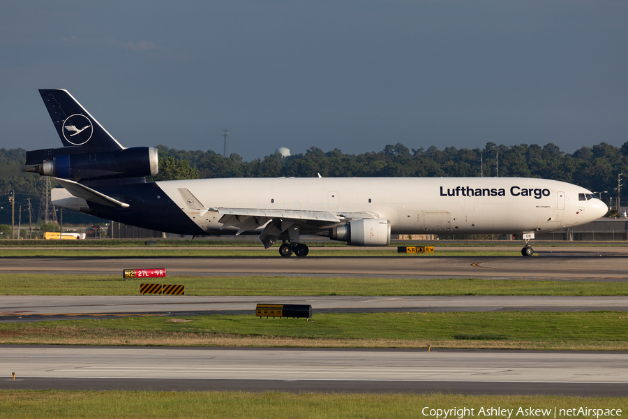 Lufthansa Cargo McDonnell Douglas MD-11F (D-ALCB) | Photo 402871