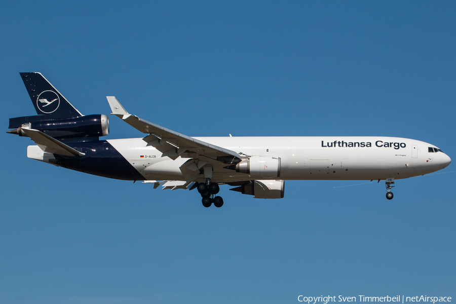 Lufthansa Cargo McDonnell Douglas MD-11F (D-ALCB) | Photo 237096