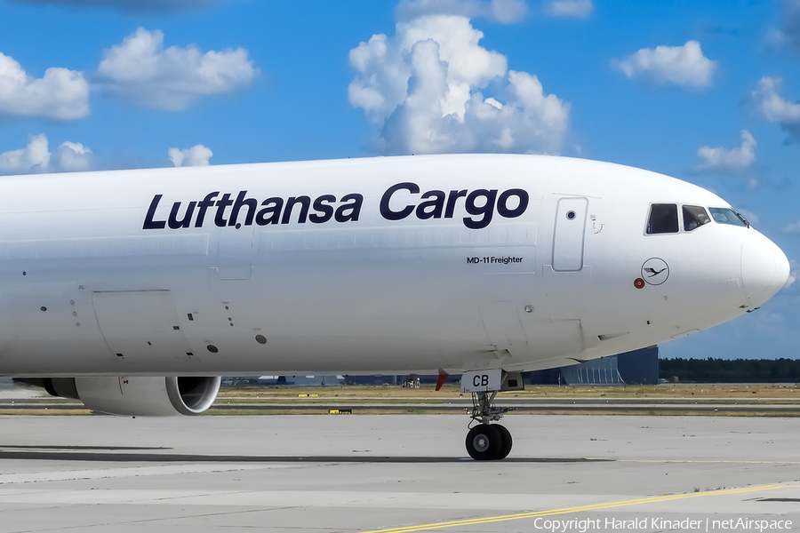 Lufthansa Cargo McDonnell Douglas MD-11F (D-ALCB) | Photo 294207