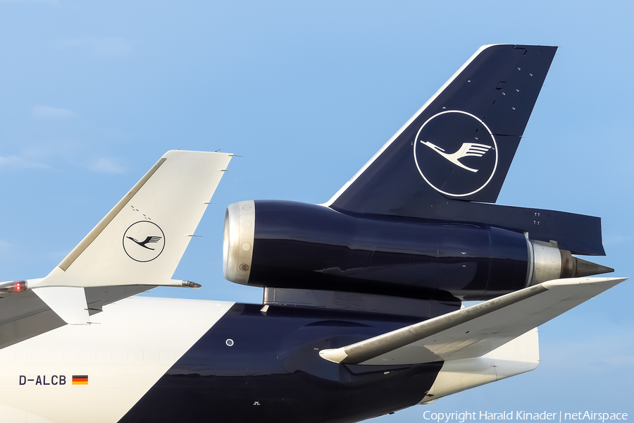 Lufthansa Cargo McDonnell Douglas MD-11F (D-ALCB) | Photo 294209