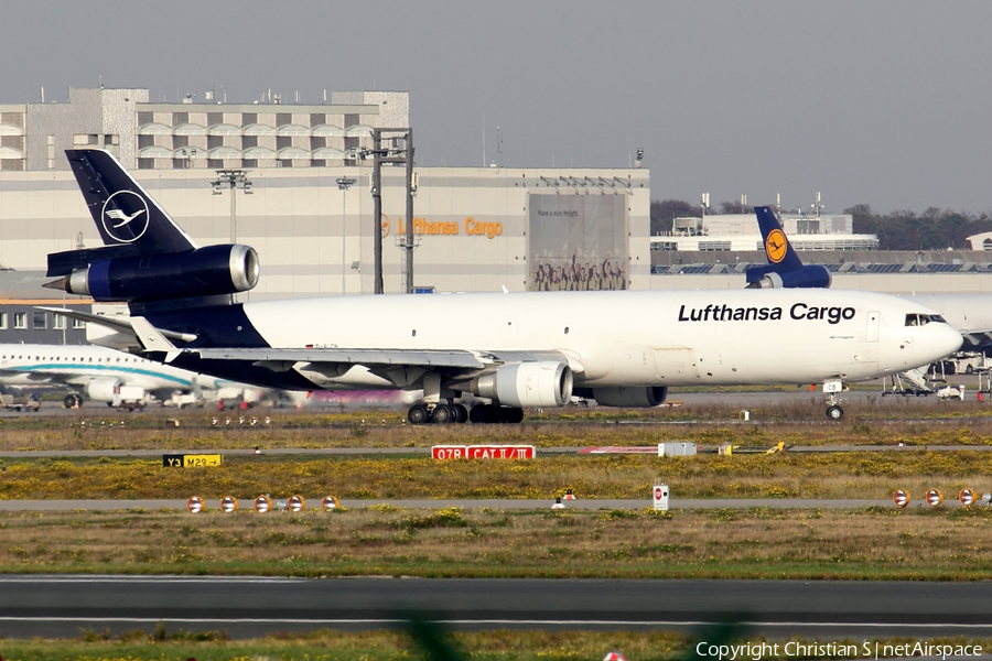 Lufthansa Cargo McDonnell Douglas MD-11F (D-ALCB) | Photo 412535