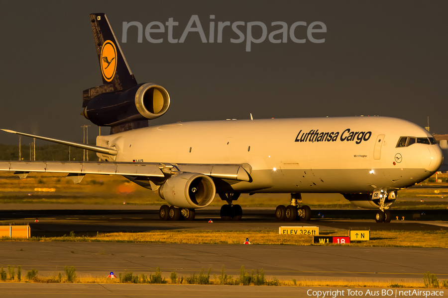 Lufthansa Cargo McDonnell Douglas MD-11F (D-ALCB) | Photo 83808